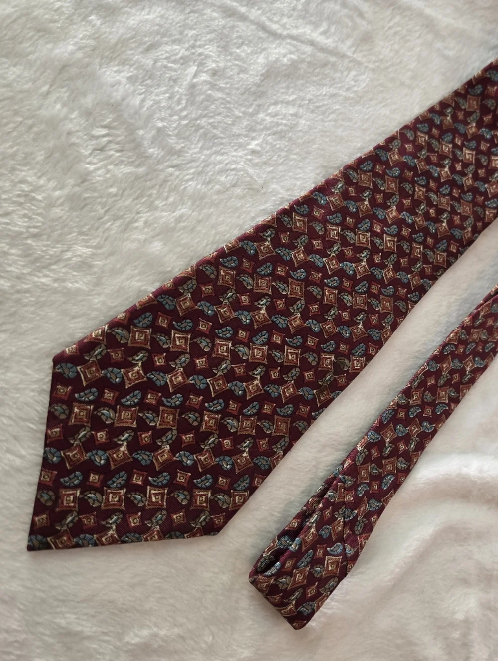 Vintage Hunting Horn Classics Men's Necktie Burgundy Tan Paisley Geometric Tie